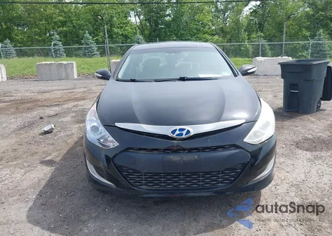 2015 Hyundai Sonata Hybrid из США, поврежденный, VIN KMHEC4A47FA123024